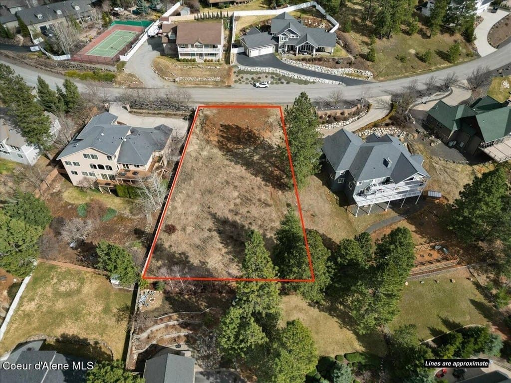 1985 E Grandview Dr, Coeur d'Alene