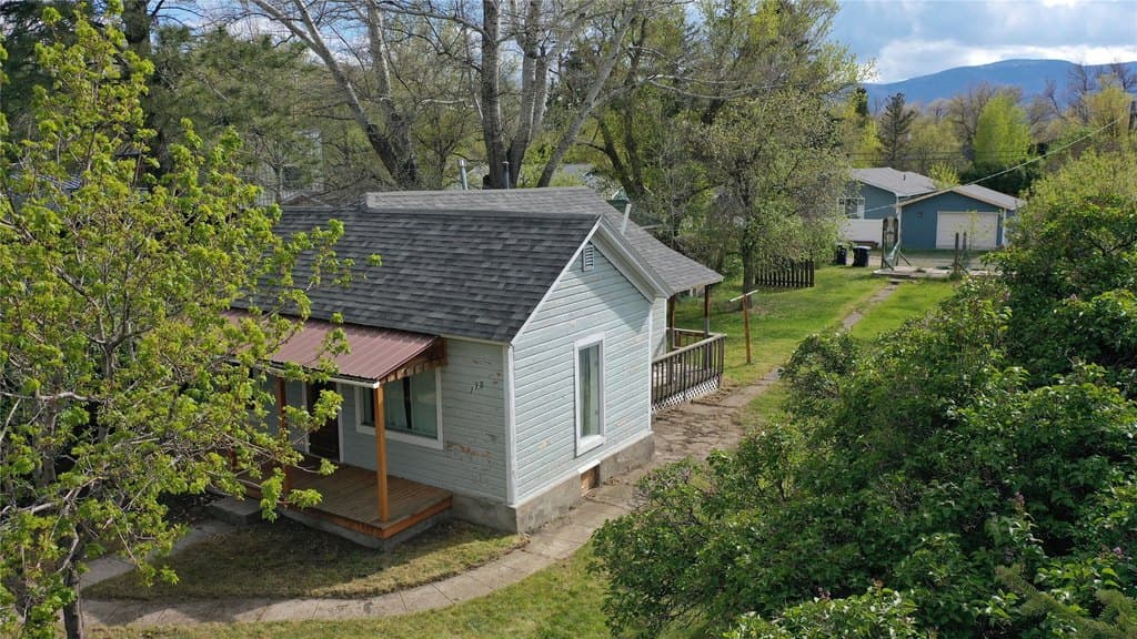 118 S O St, Livingston