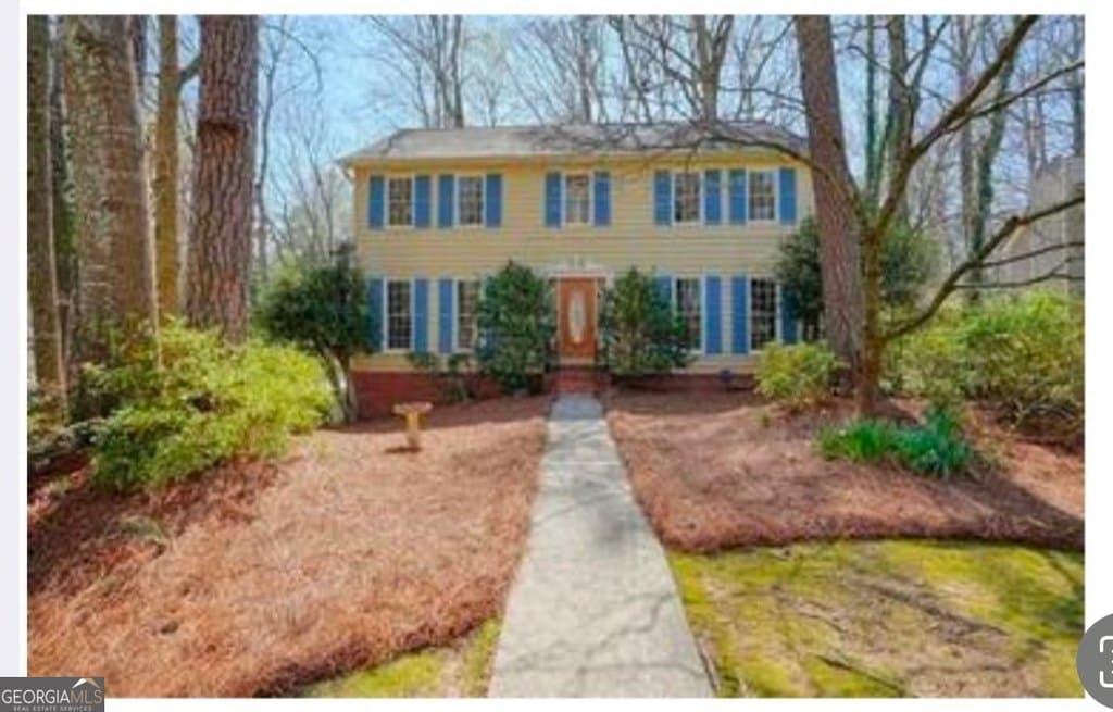 4241 Glenforest Way NE, Roswell