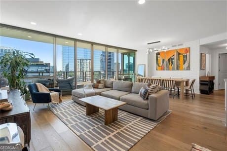 700 Park Regency Pl NE Apt 1503