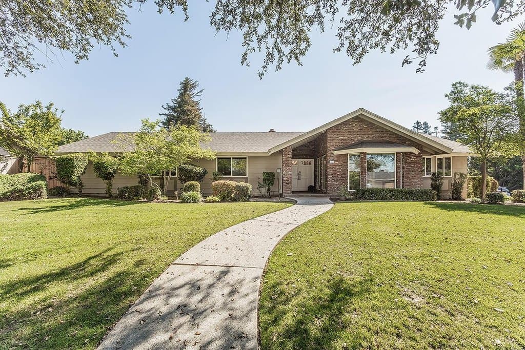 5236 N Pleasant Ave, Fresno