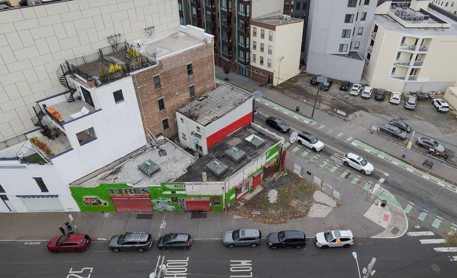 325-329 Newark Ave, Jersey City