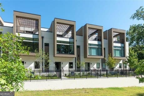 1099 North Ave NE Unit 14