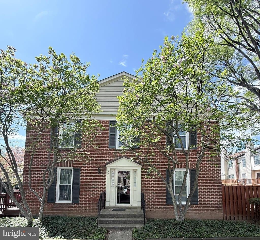 6571 Bermuda Green Ct, Alexandria