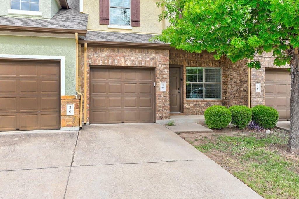 1900 Little Elm Trl Apt 37, Cedar Park