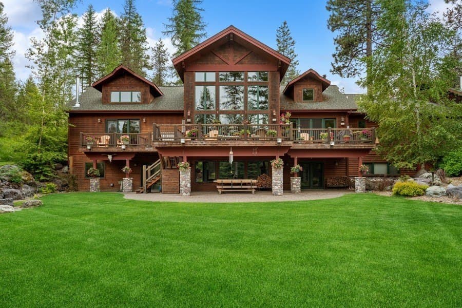 940 McCaffery Rd, Bigfork