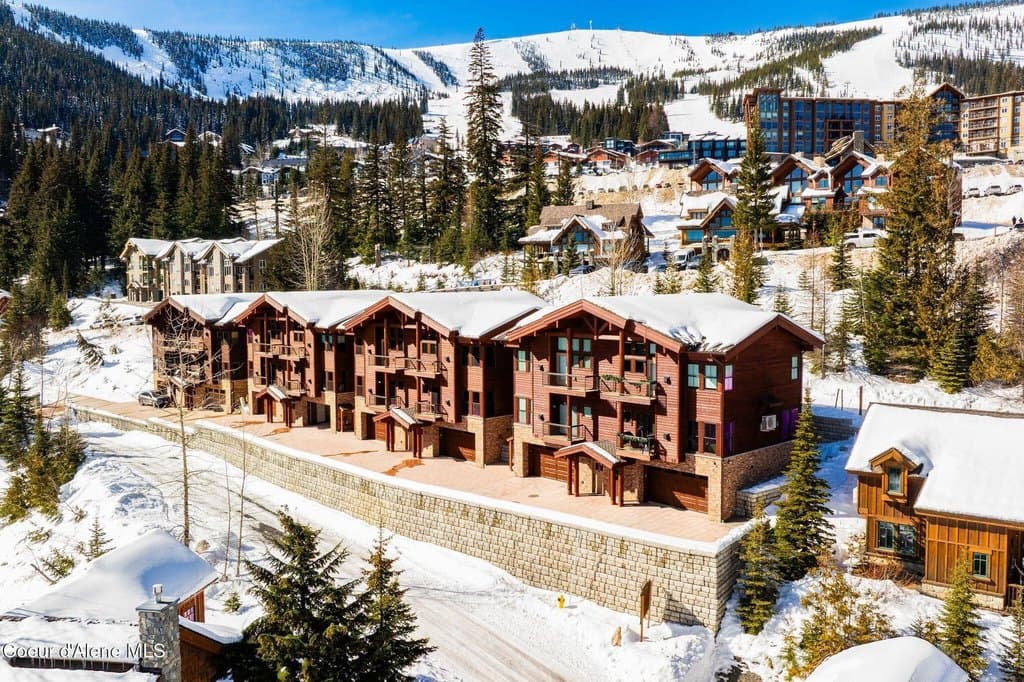 50 Olaf Ct, Sandpoint