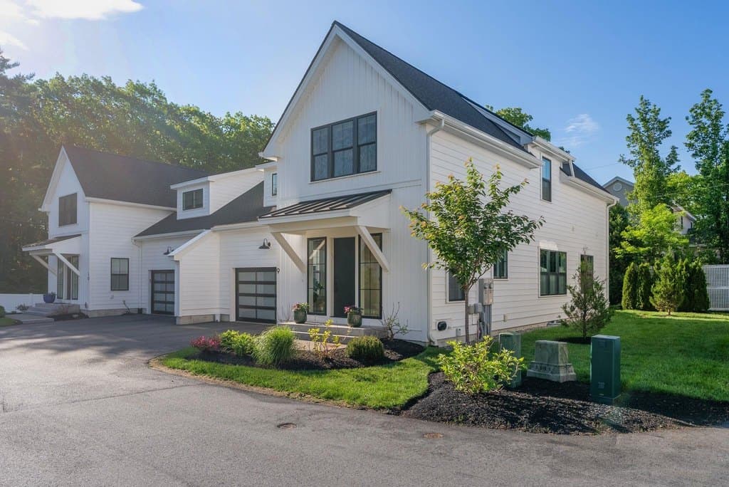 1171 Sagamore Ave Unit 9, Portsmouth