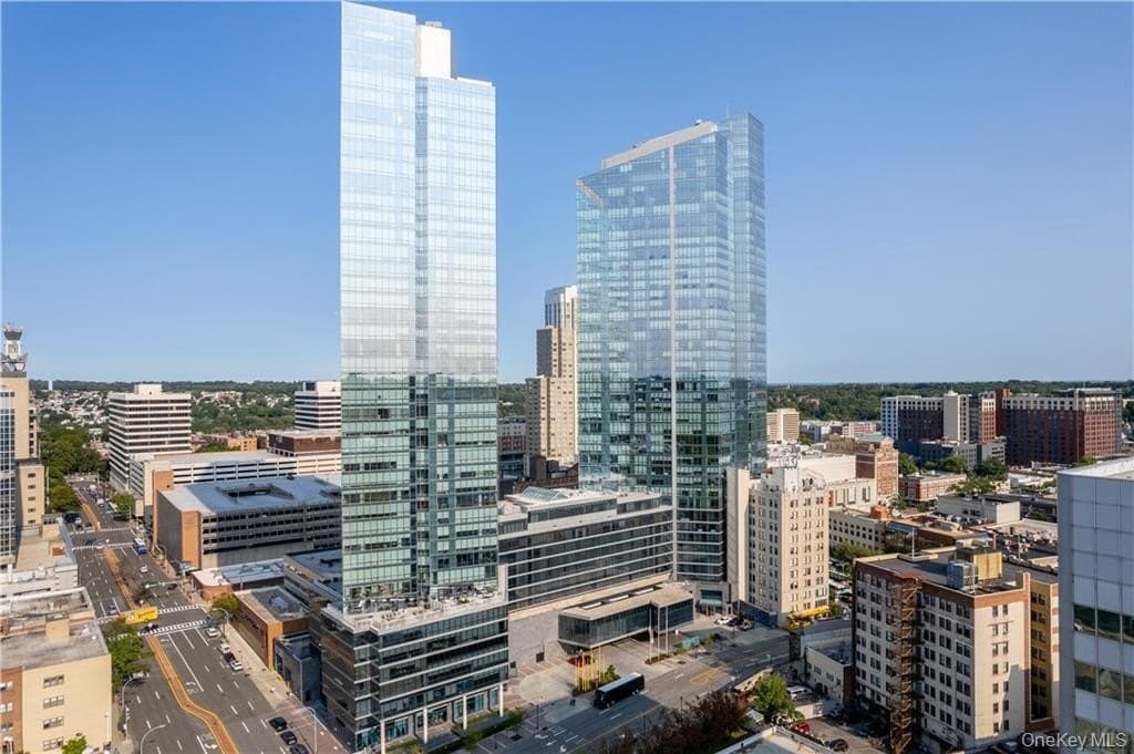 1 Renaissance Sq Unit 10E, White Plains