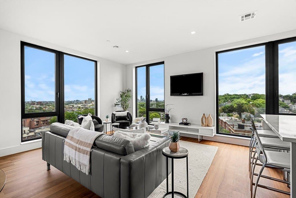 1515 Commonwealth Ave Unit 311