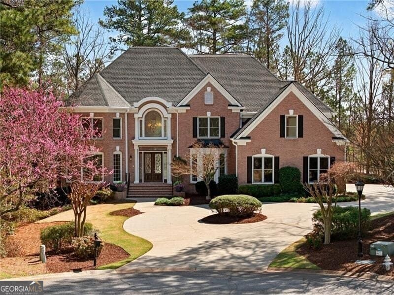 1090 Abingdon Ln, Alpharetta