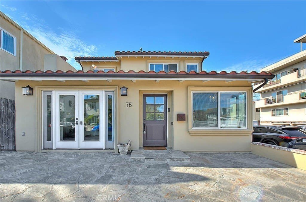 75 Claremont Ave, Long Beach