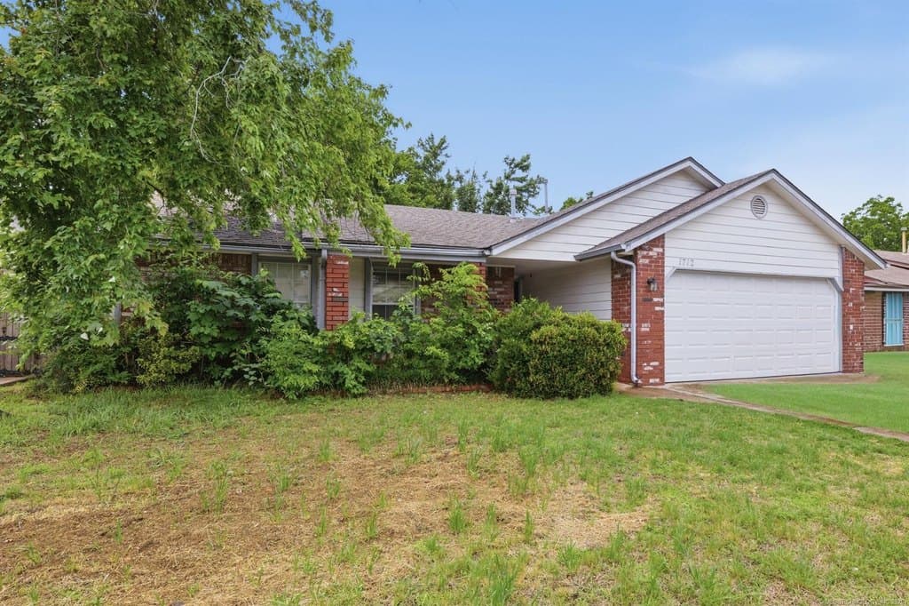 1712 S 137th East Ave, Tulsa