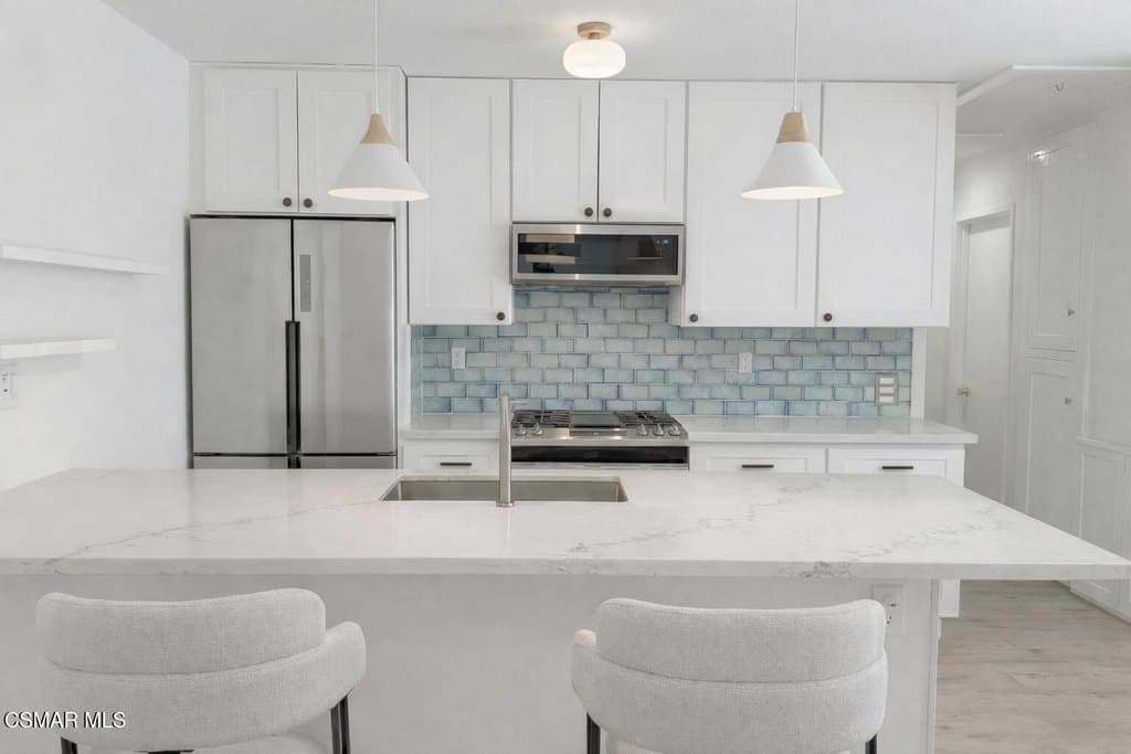 28810 Conejo View Dr, Agoura Hills