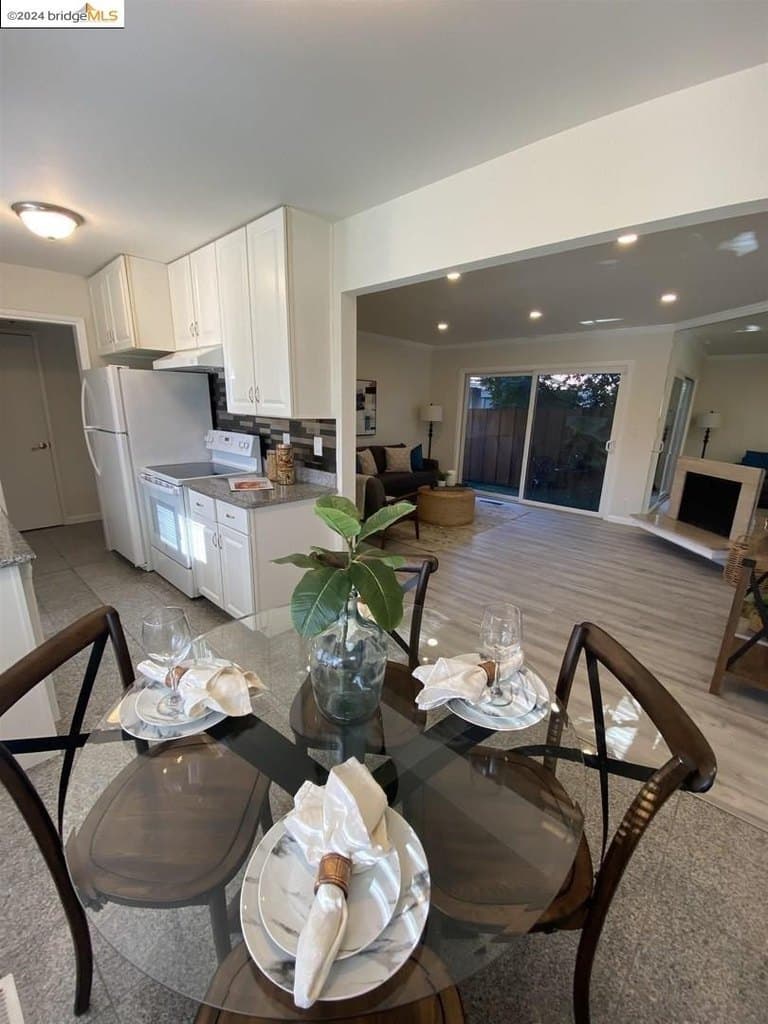 2548 Jones Rd Apt 10, Walnut Creek