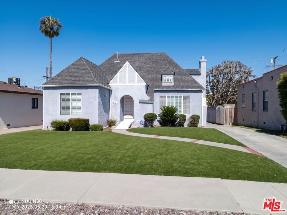 5132 Hillcrest Dr, Los Angeles