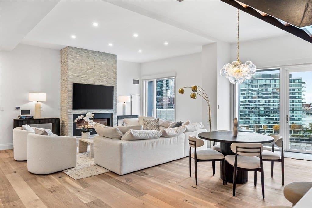 300 Pier 4 Blvd Ph R