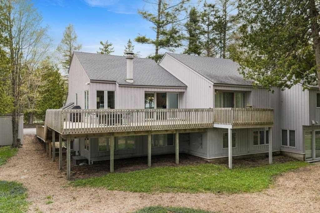 773 Beach Dr, Harbor Springs