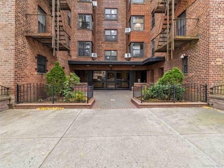 90-10 32nd Ave Unit 305
