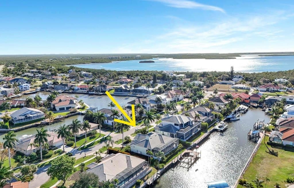 60 Anchor Ct, Marco Island