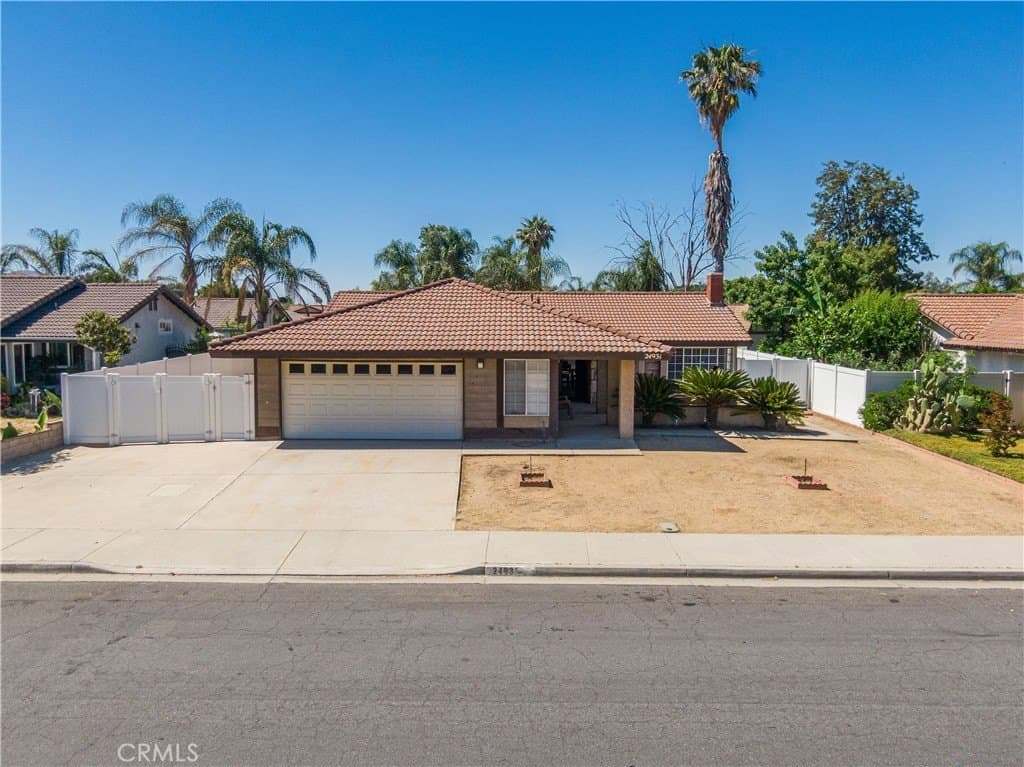 24931 Heil Dr
