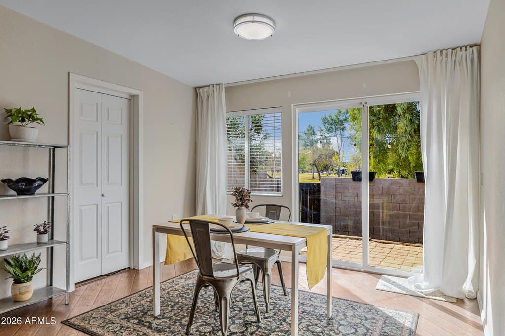 1231 E Bluebell Ln, Tempe