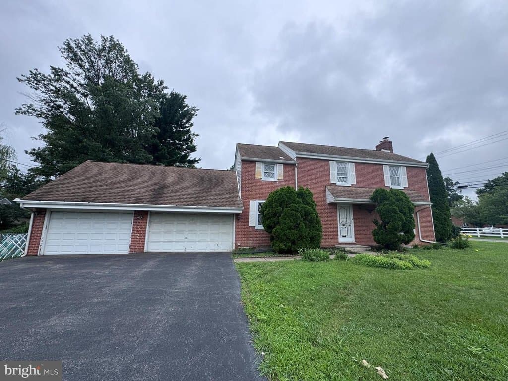 145 Landover Rd, Bryn Mawr