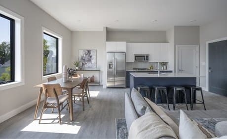 656 Saratoga St Unit 211