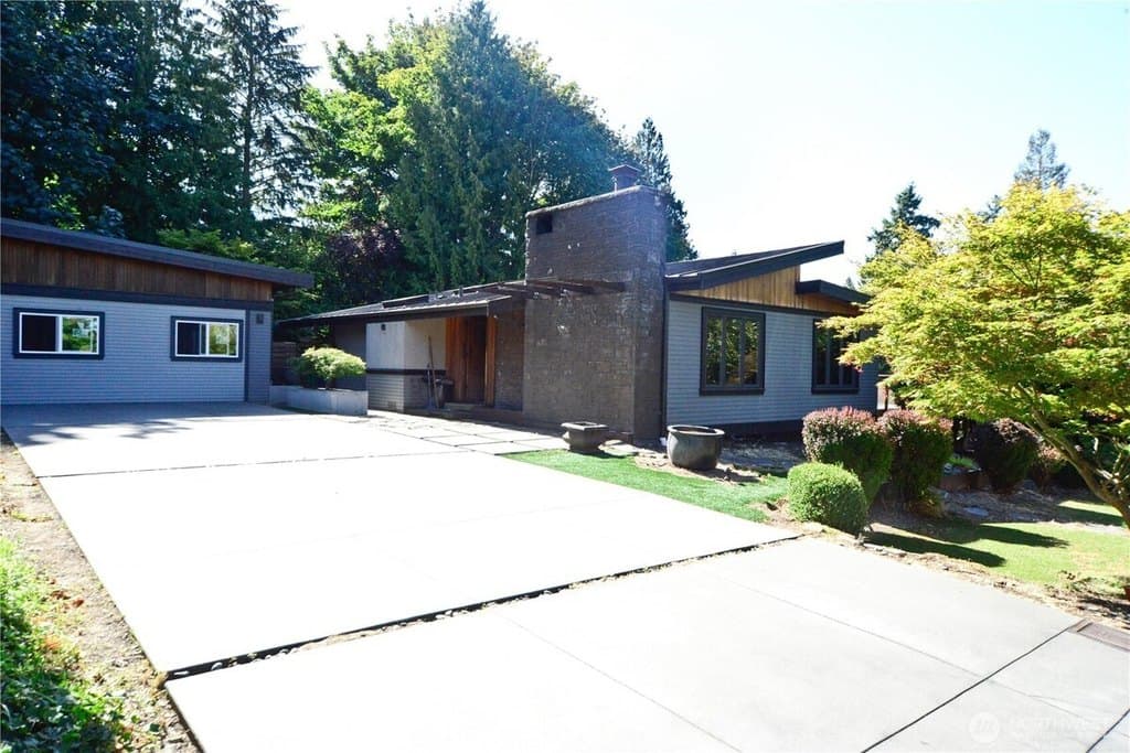 11809 NE 74th St Unit 1-3, Kirkland