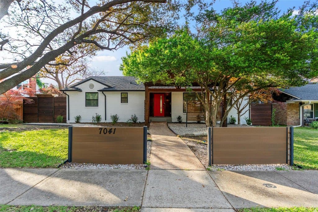 7041 Freemont St, Dallas
