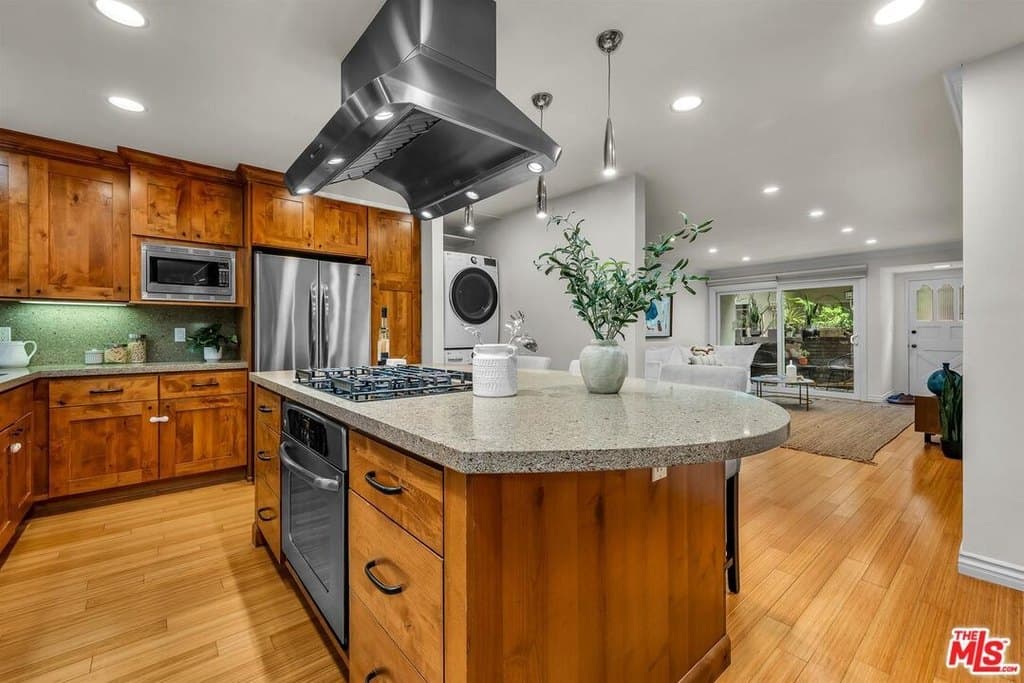 1315 Stanford St Apt 3, Santa Monica