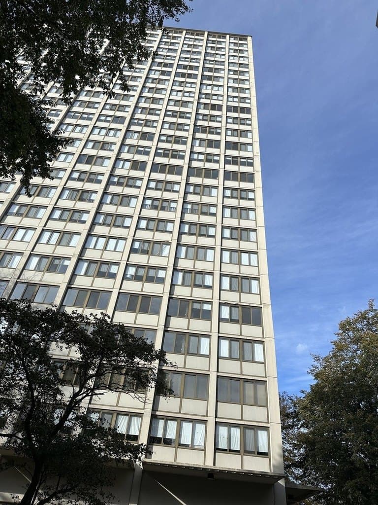 4850 S Lake Park Ave Unit 702B