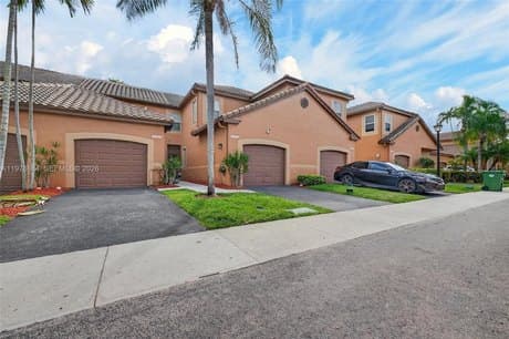 1594 Barcelona Way Unit 5-18
