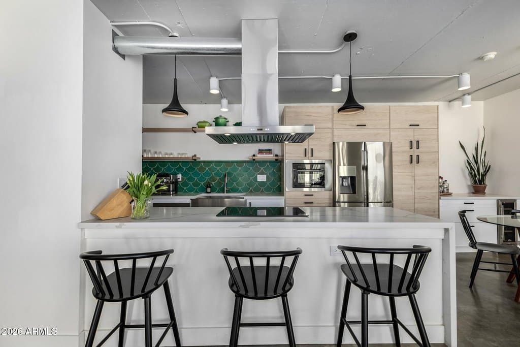 207 W Clarendon Ave Unit 21C