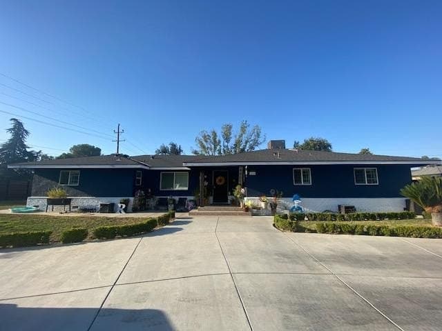 1248 W Alamos Ave, Fresno