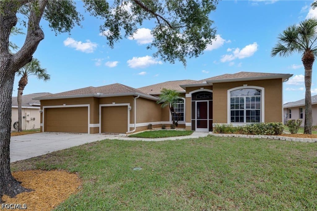 17451 Stepping Stone Dr, Fort Myers