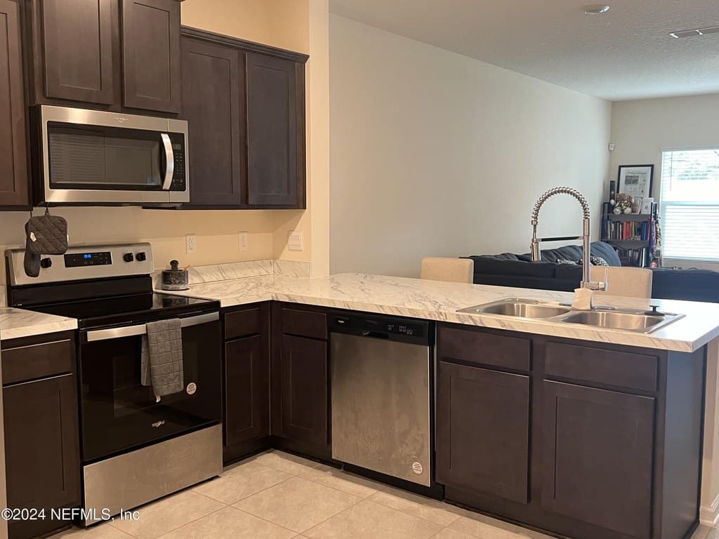 963 Observatory Pkwy, Jacksonville