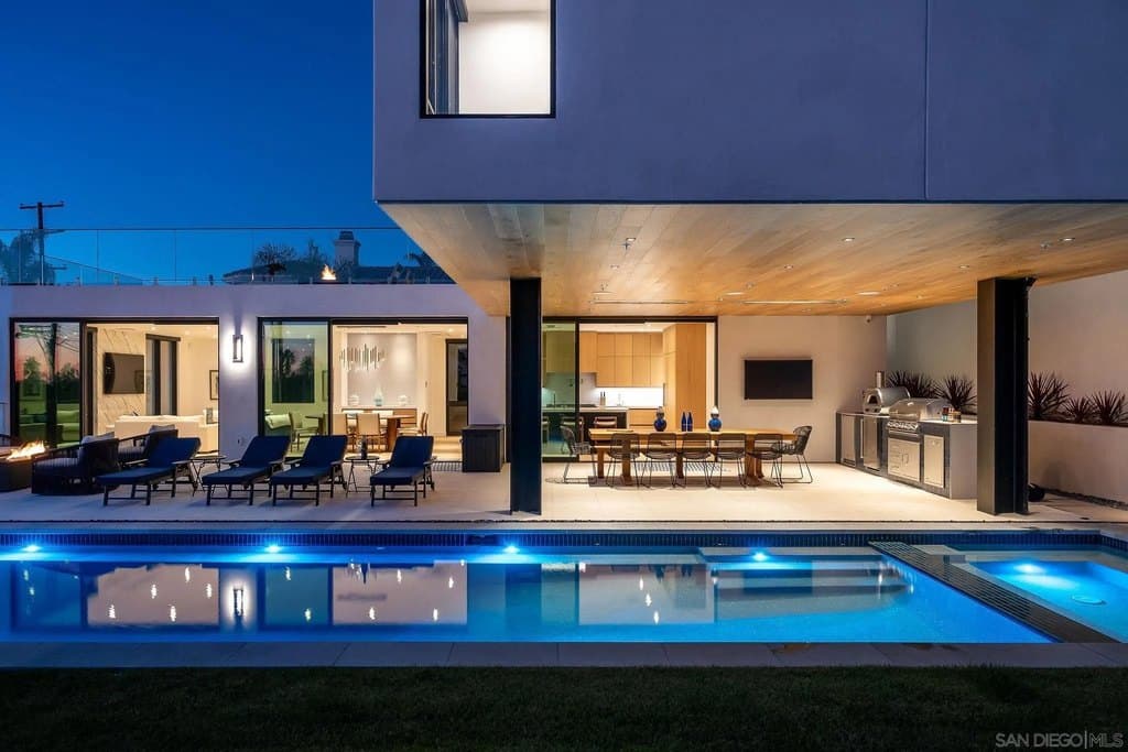 1605 Burgundy Rd, Encinitas