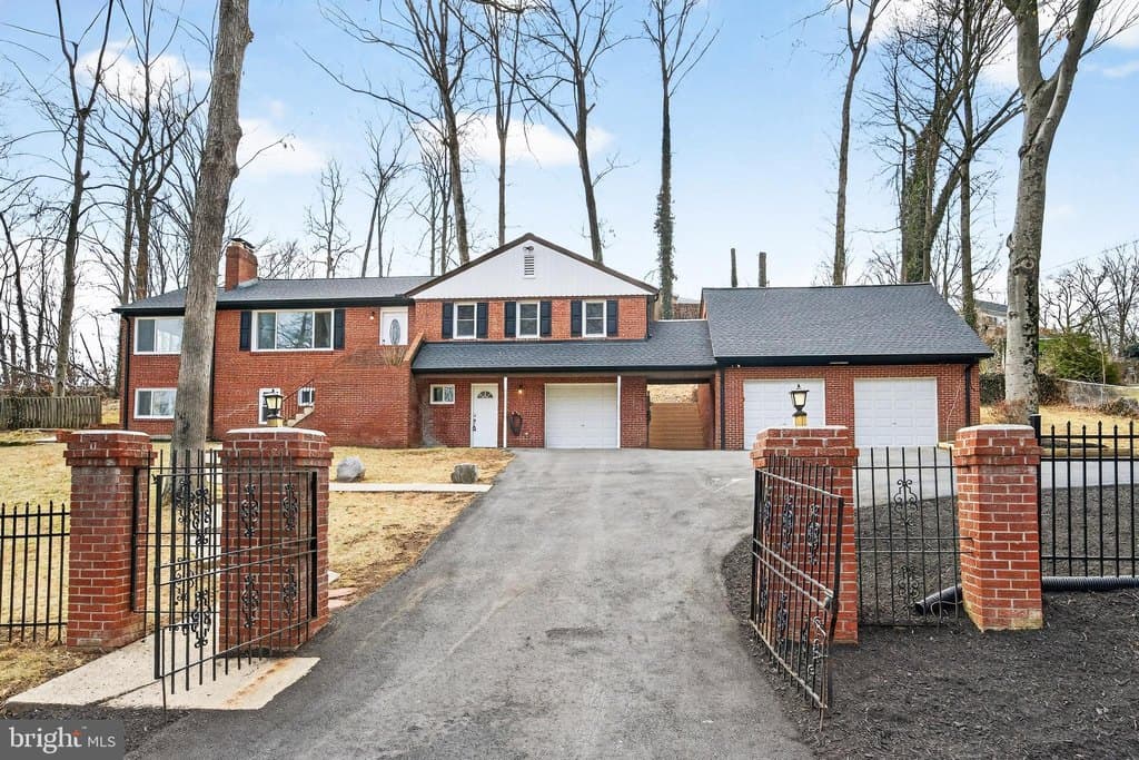 6351 Montrose St, Alexandria