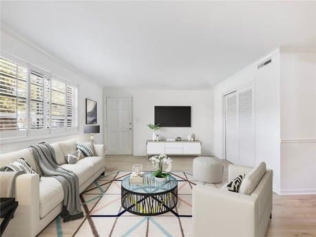 3660 Peachtree /F7 St NE Unit F3