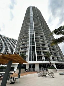 1750 N Bayshore Dr Apt 3109