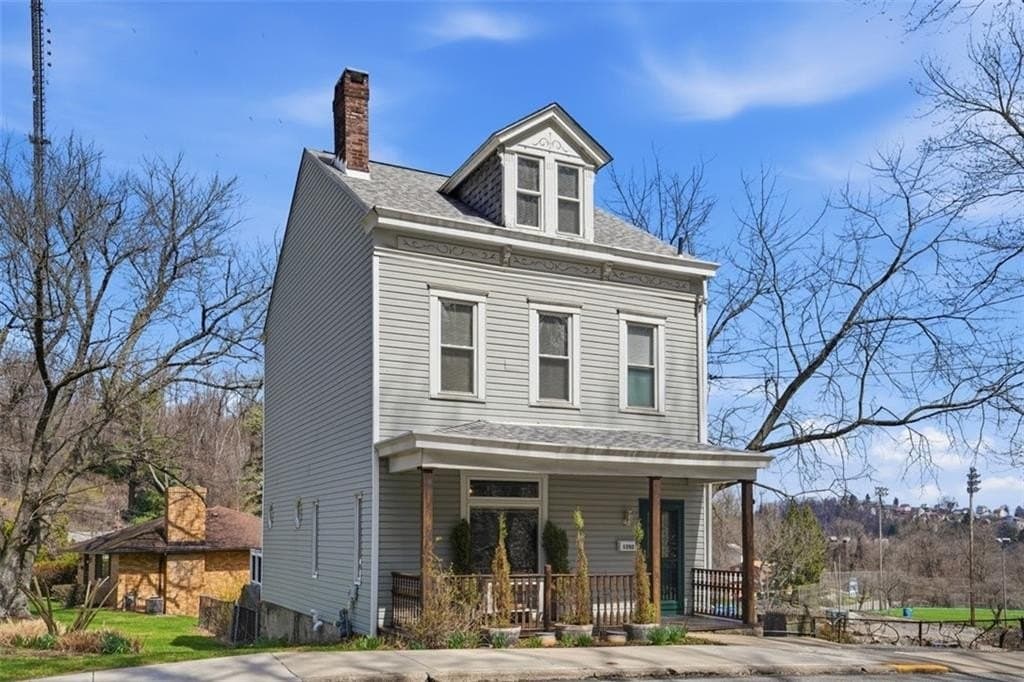 1202 Romanhoff St, Pittsburgh