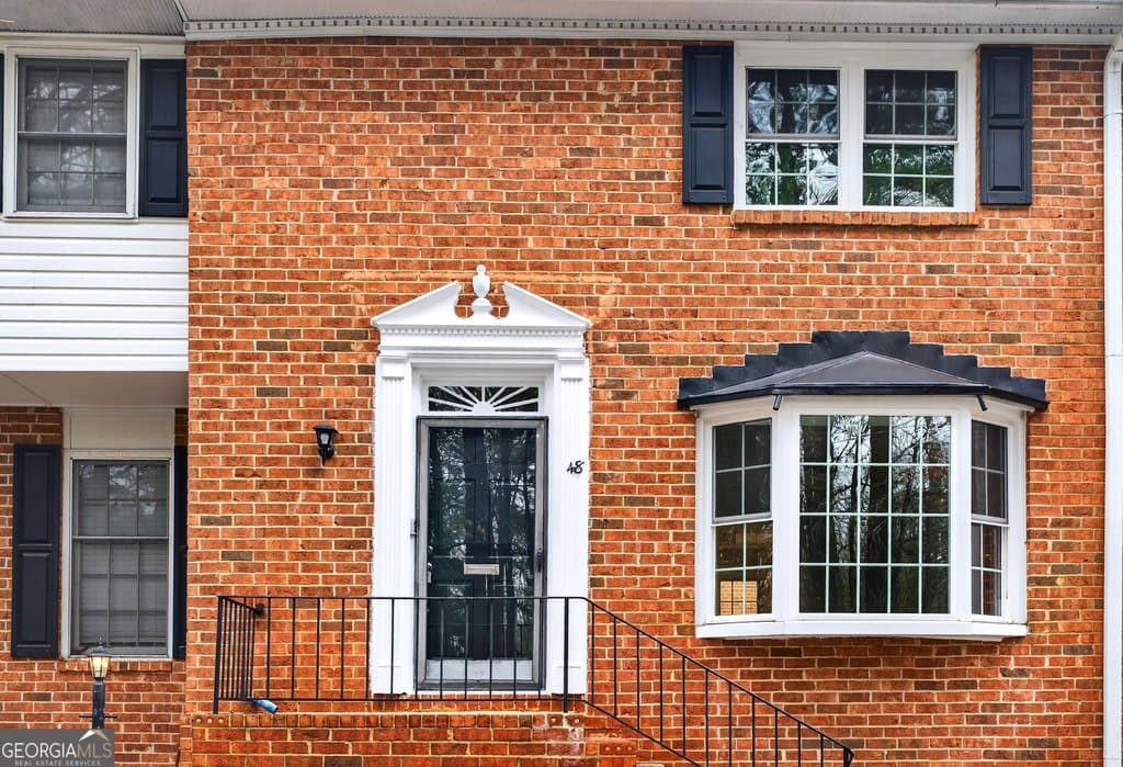 6520 Roswell Rd Unit 48