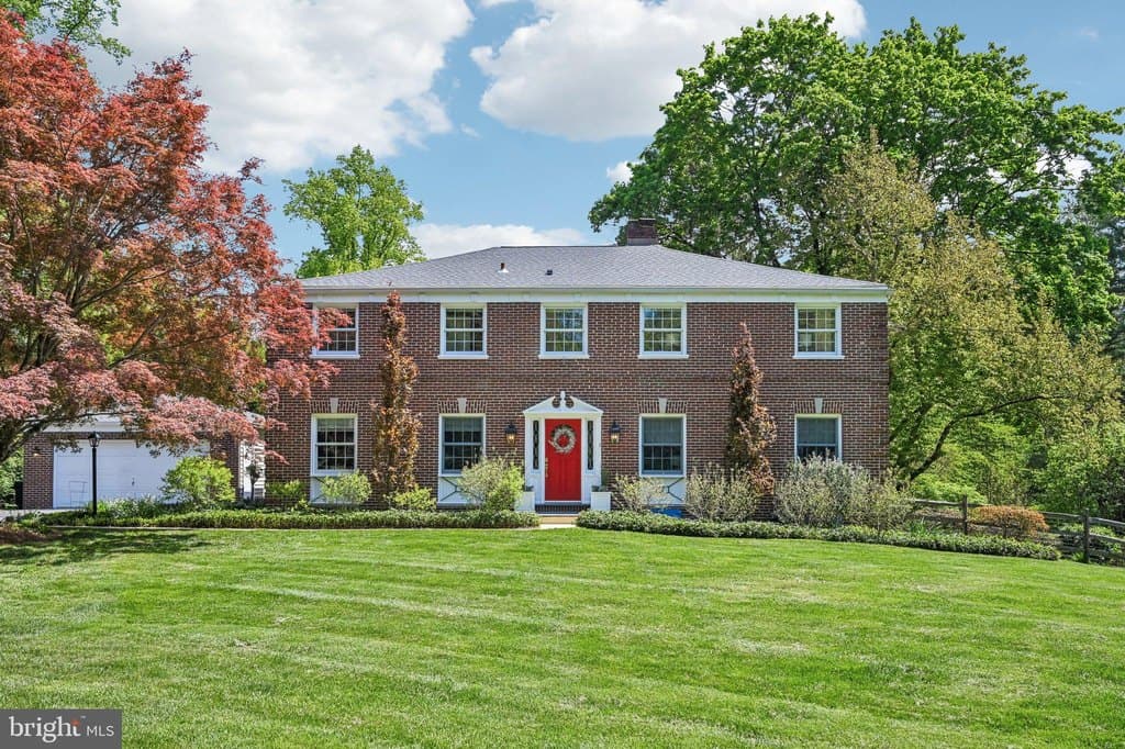 263 S Roberts Rd, Bryn Mawr