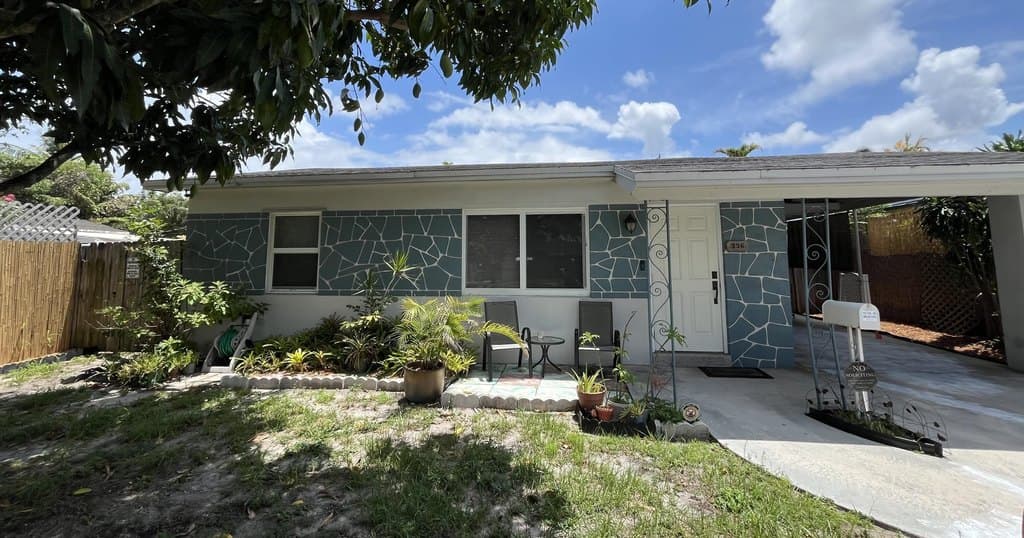 396 NW 46th Ct, Fort Lauderdale