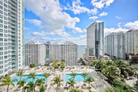 951 Brickell Ave Apt 1806