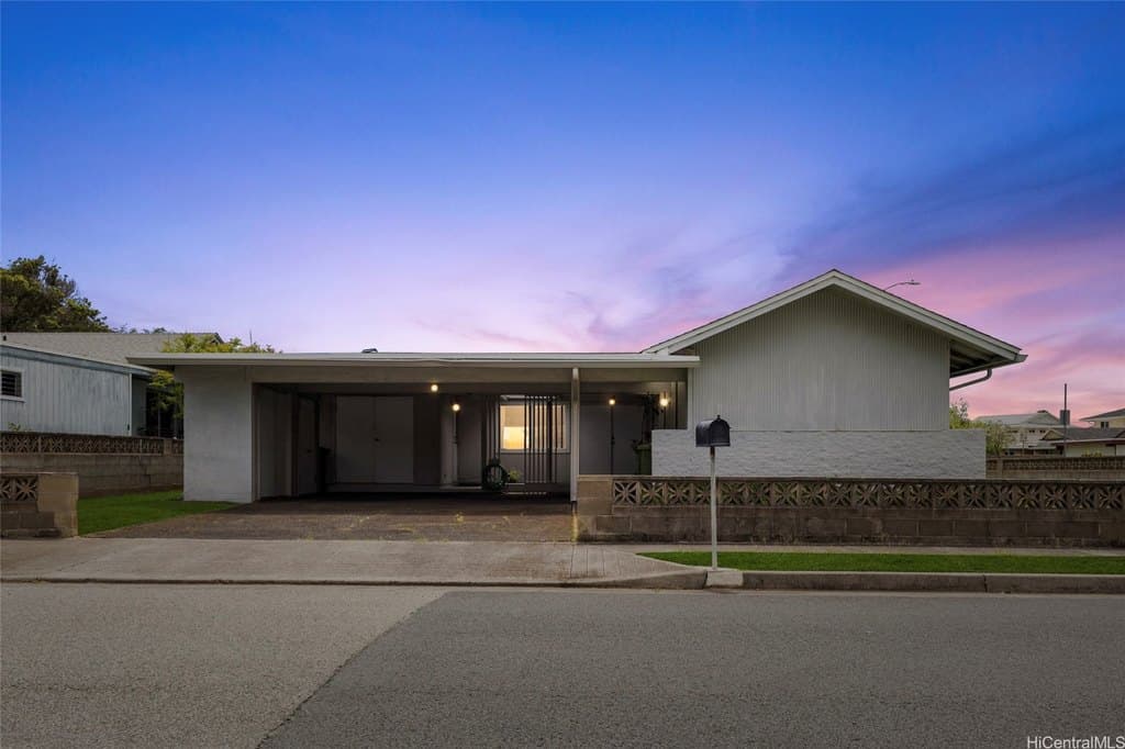 7203 Kipu Pl, Honolulu