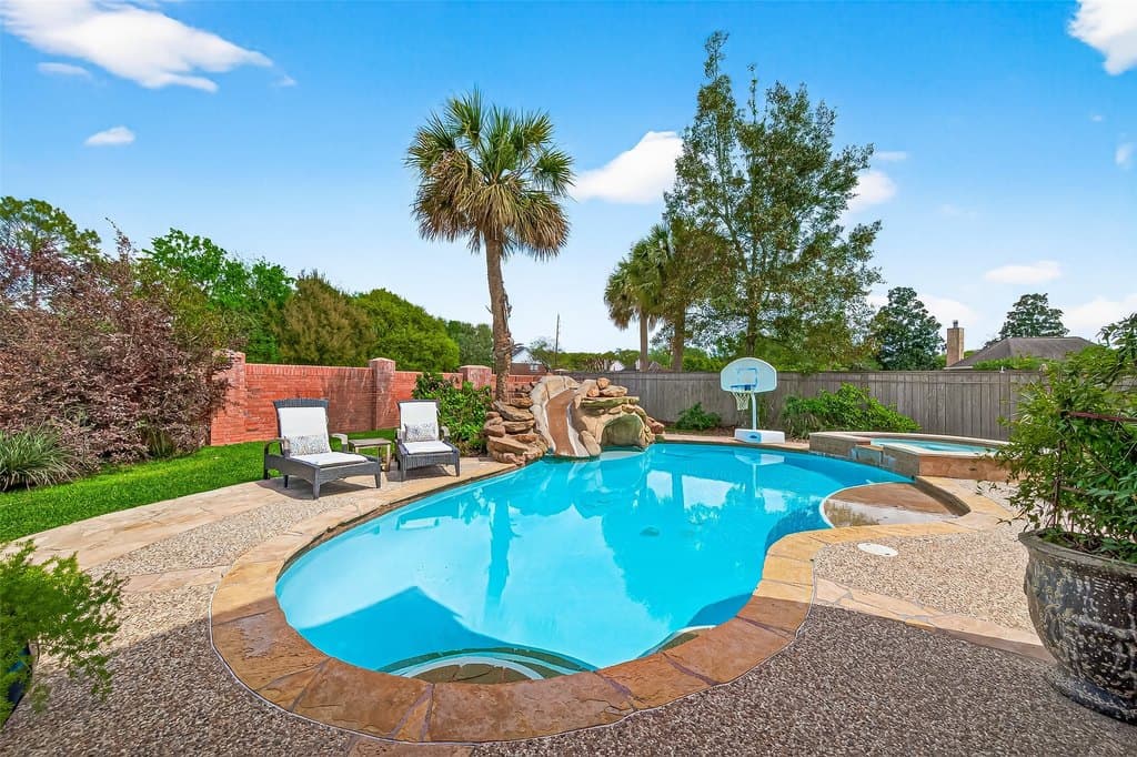 35 Hannahs Way Ct, Sugar Land