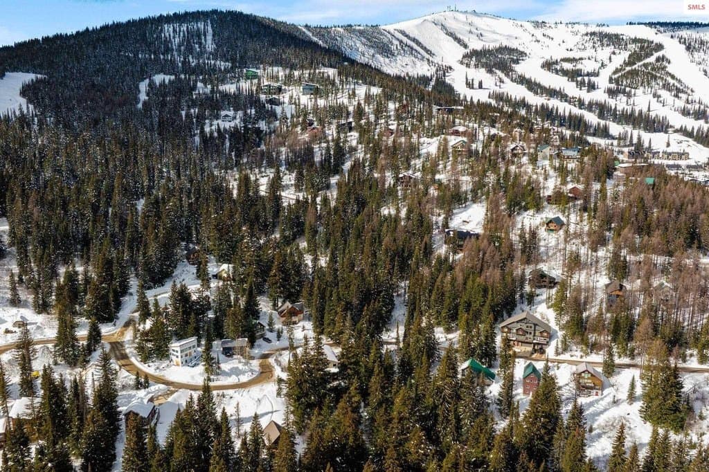 Nna Ullr Dr, Sandpoint