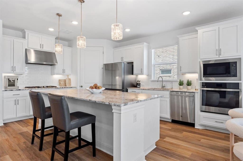 5713 Alamosa Clearing Dr, Lakeway